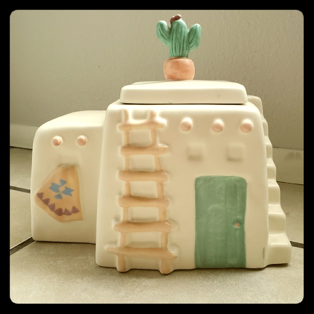 Vintage Treasure Craft Cactus Adobe Style Cookie J